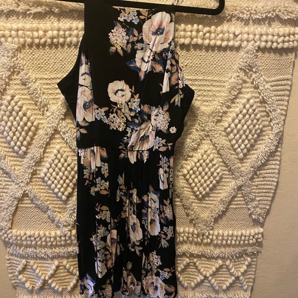 Women’s short floral dress